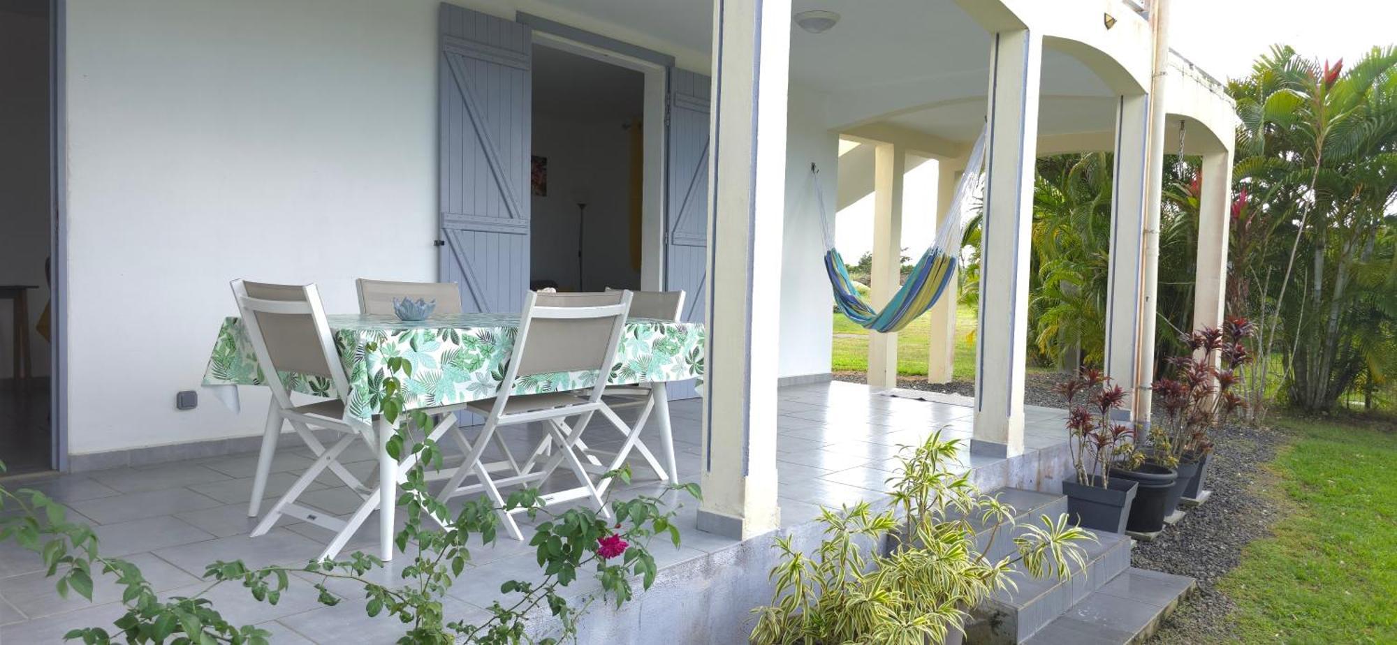Maison Laurencia - Appartement Au Rez-De-Chaussee Avec Jardin Sainte-Anne  Exteriér fotografie